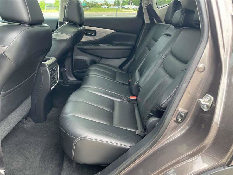Used 2015 Nissan Murano Platinum w/ Platinum Technology Package AWD/4WD image 16