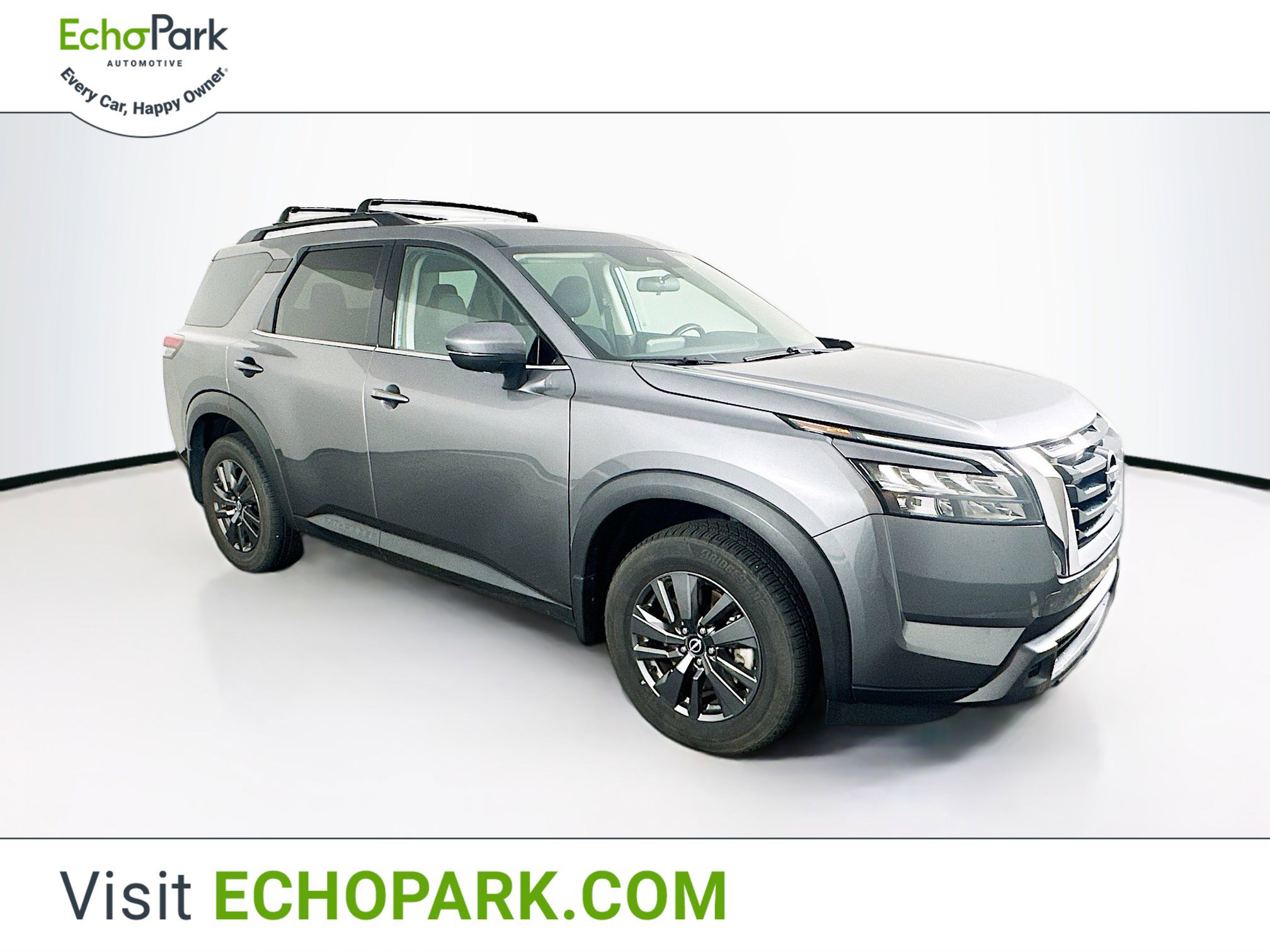 Used 2023 Nissan Pathfinder SV