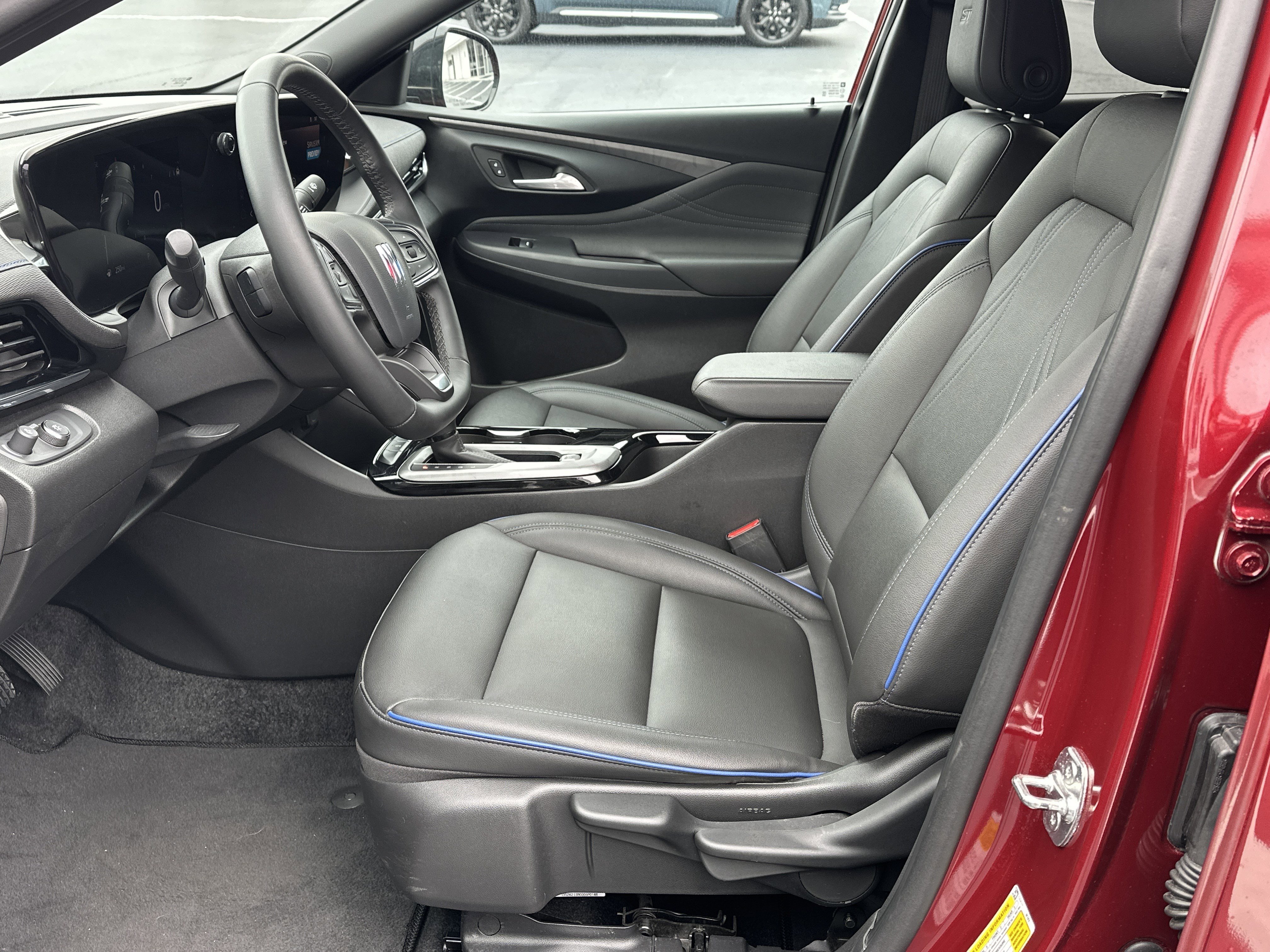 Used 2024 Buick Envista Sport Touring image 9