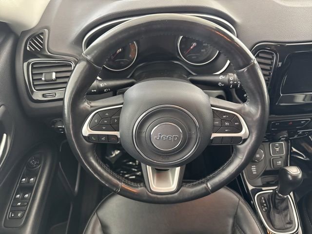 Used 2018 Jeep Compass Latitude w/ Popular Equipment Group AWD/4WD image 23