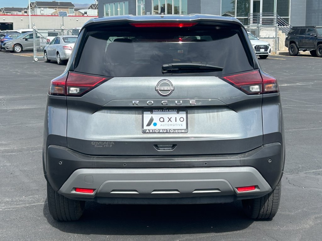 Used 2023 Nissan Rogue S FWD image 4