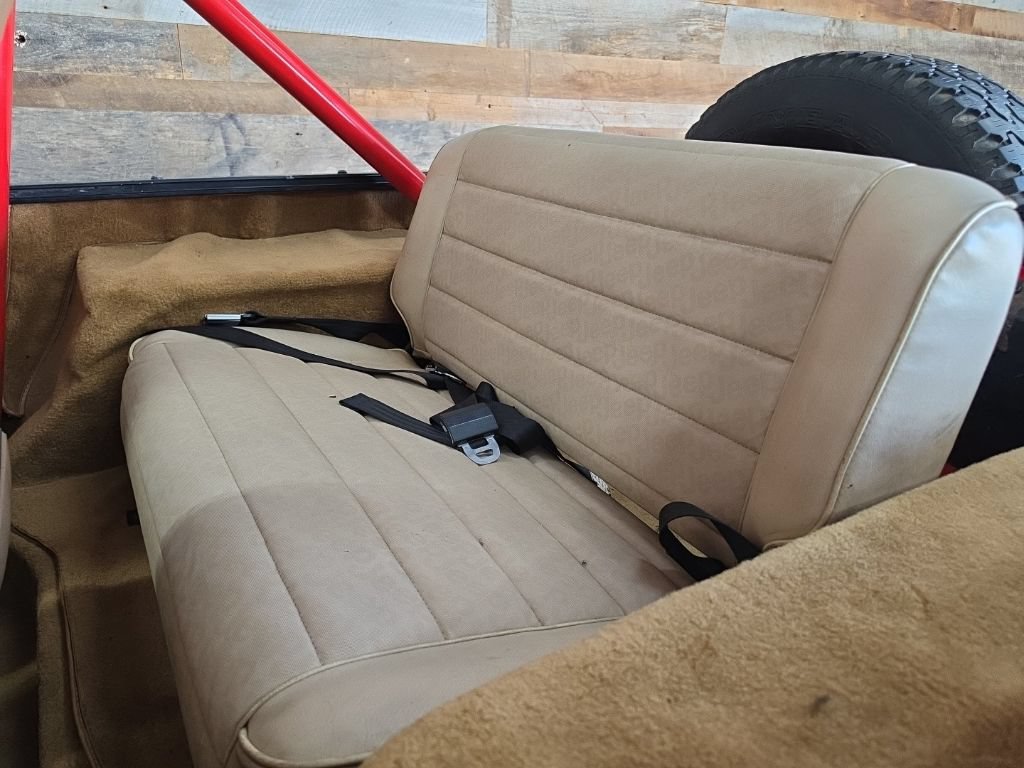 Used 1989 Jeep Wrangler 4WD image 12