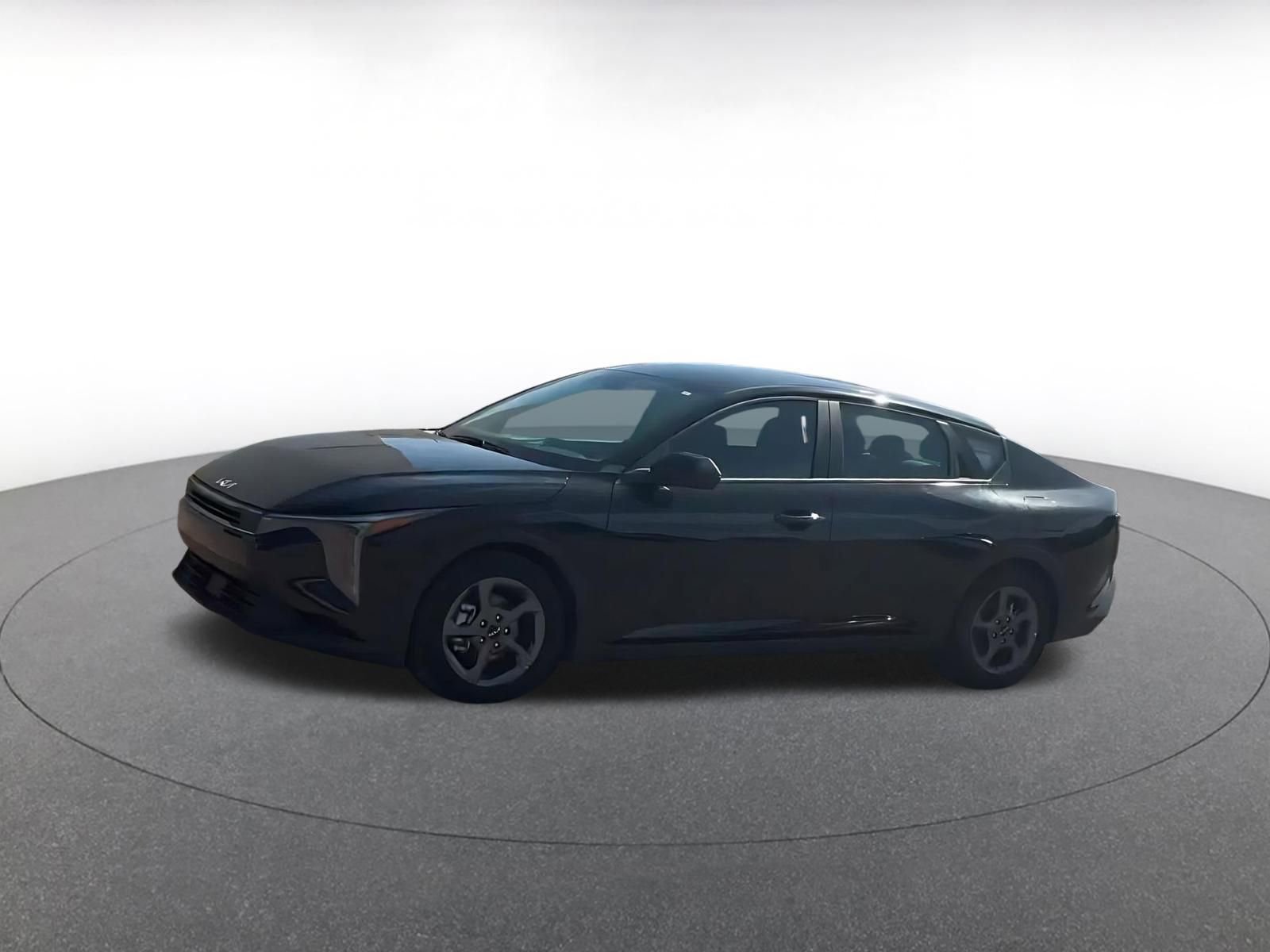 Used 2025 Kia K4 LXS image 8