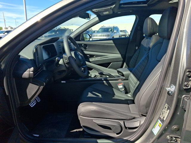 New 2026 Hyundai Elantra SEL Sport FWD image 11