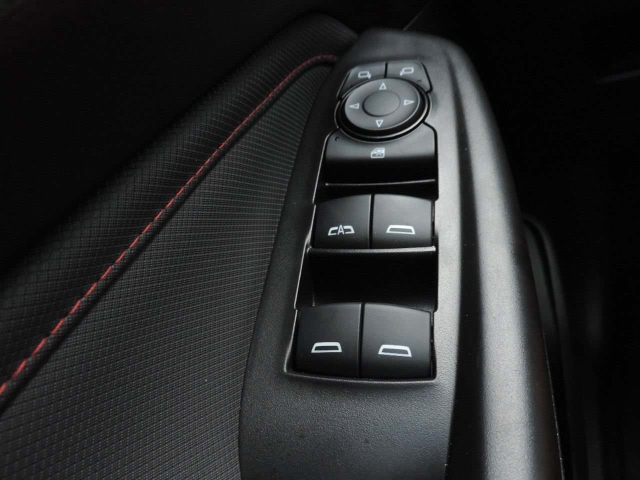 Used 2024 Chevrolet TrailBlazer RS w/ Driver Confidence Package FWD image 26