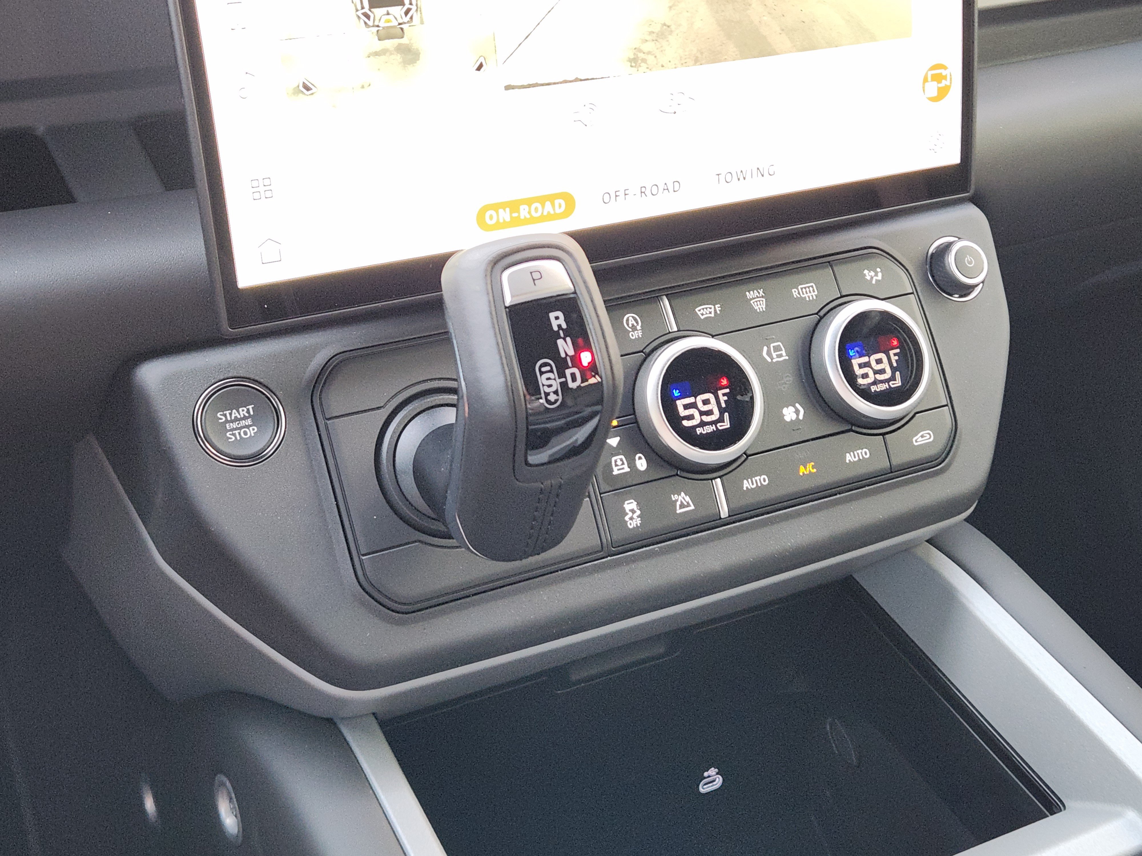 New 2026 Land Rover Defender 130 V8 AWD/4WD image 18