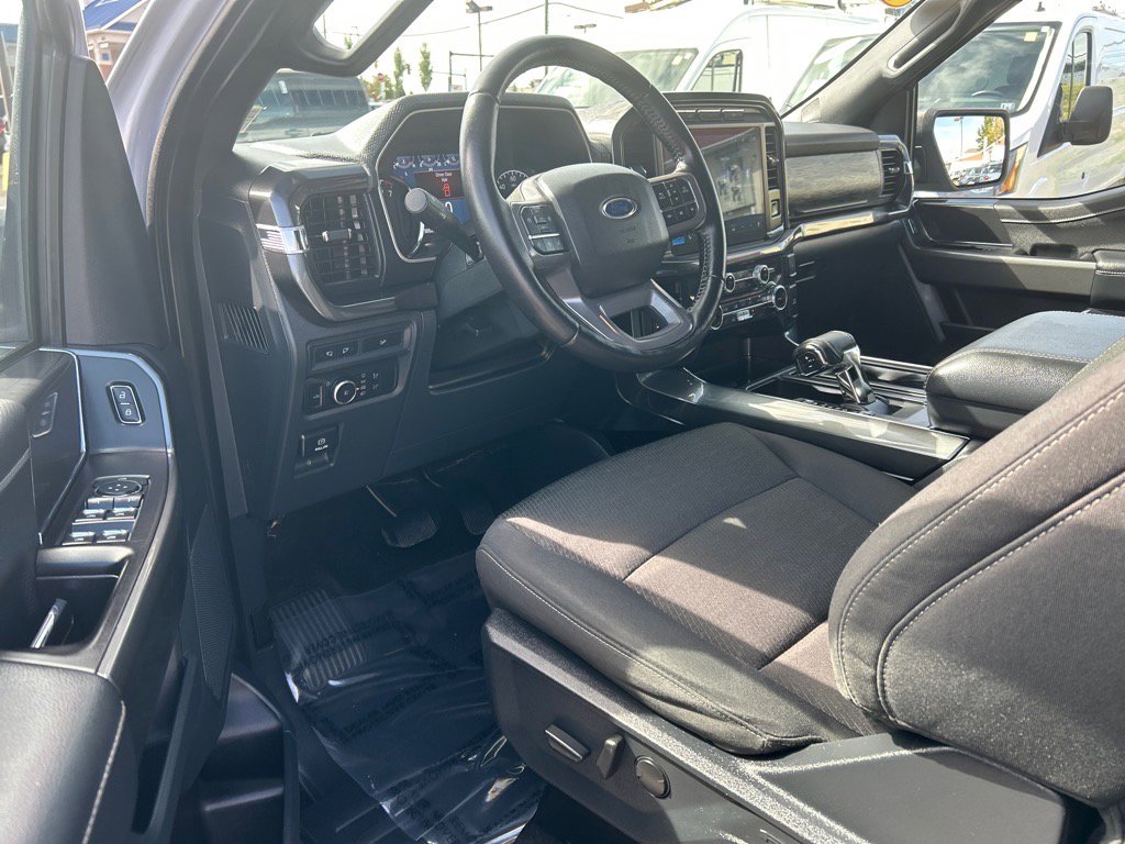 Certified 2022 Ford F150 XLT w/ Equipment Group 302A High image 5