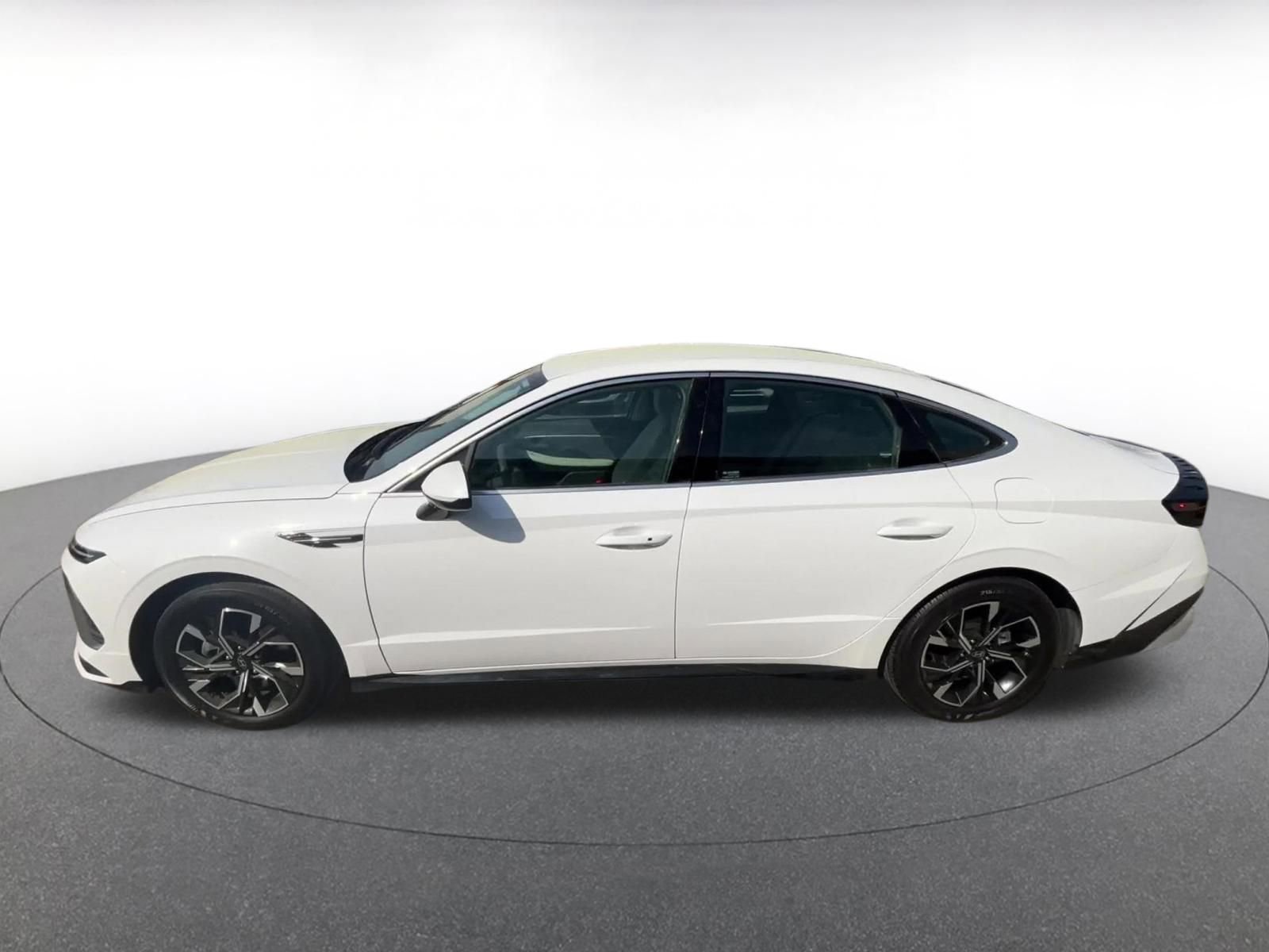 Used 2025 Hyundai Sonata SEL image 12