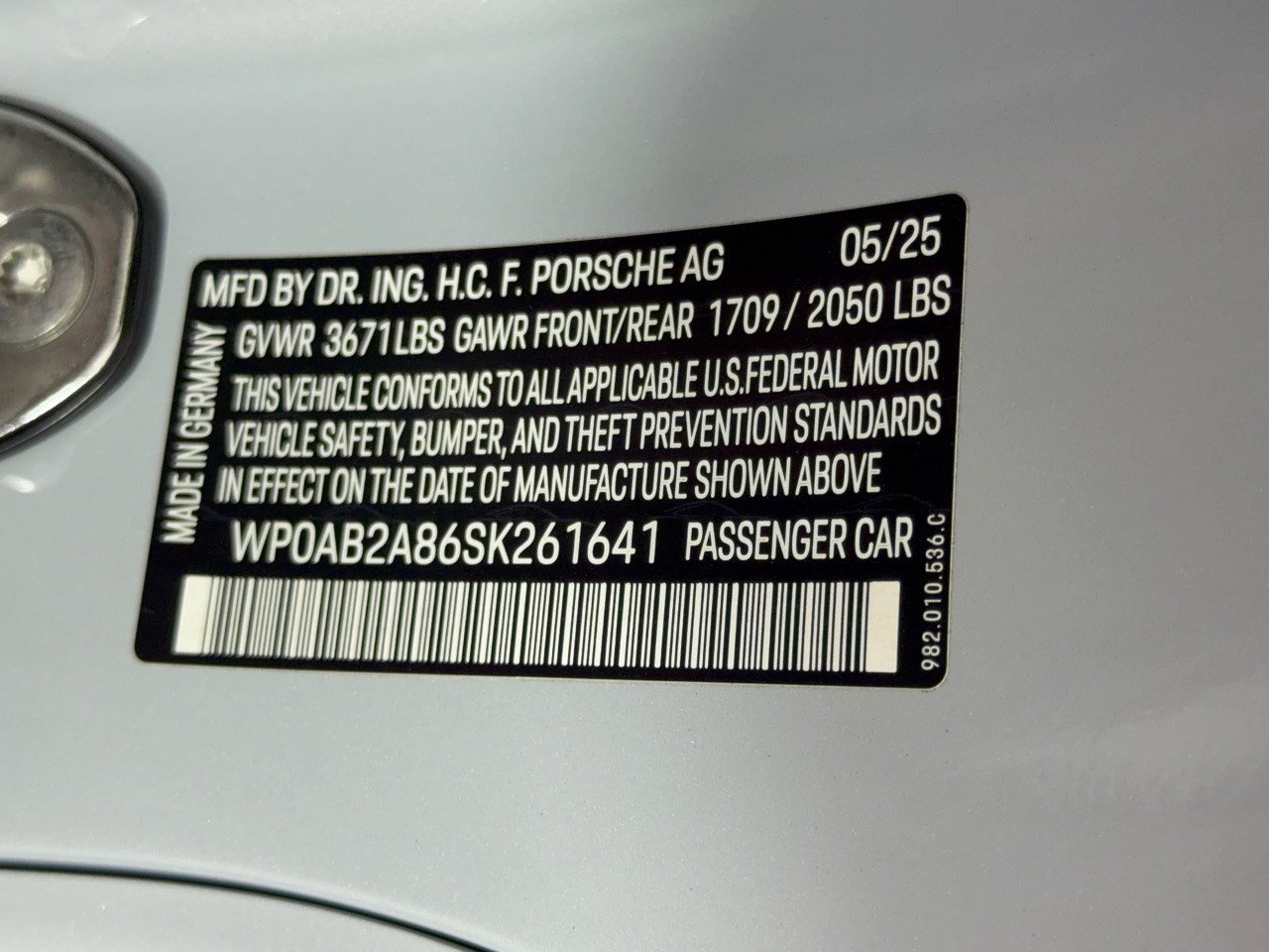 Certified 2025 Porsche 718 Cayman S RWD image 31