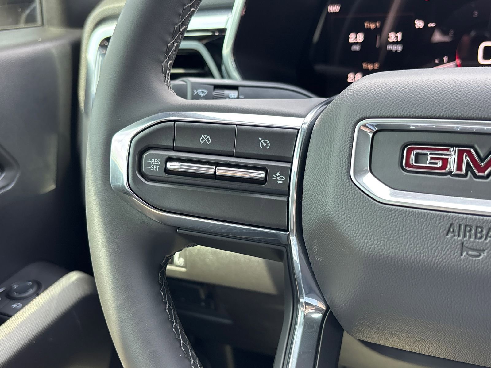 New 2026 GMC Canyon Elevation w/ Convenience Package image 17