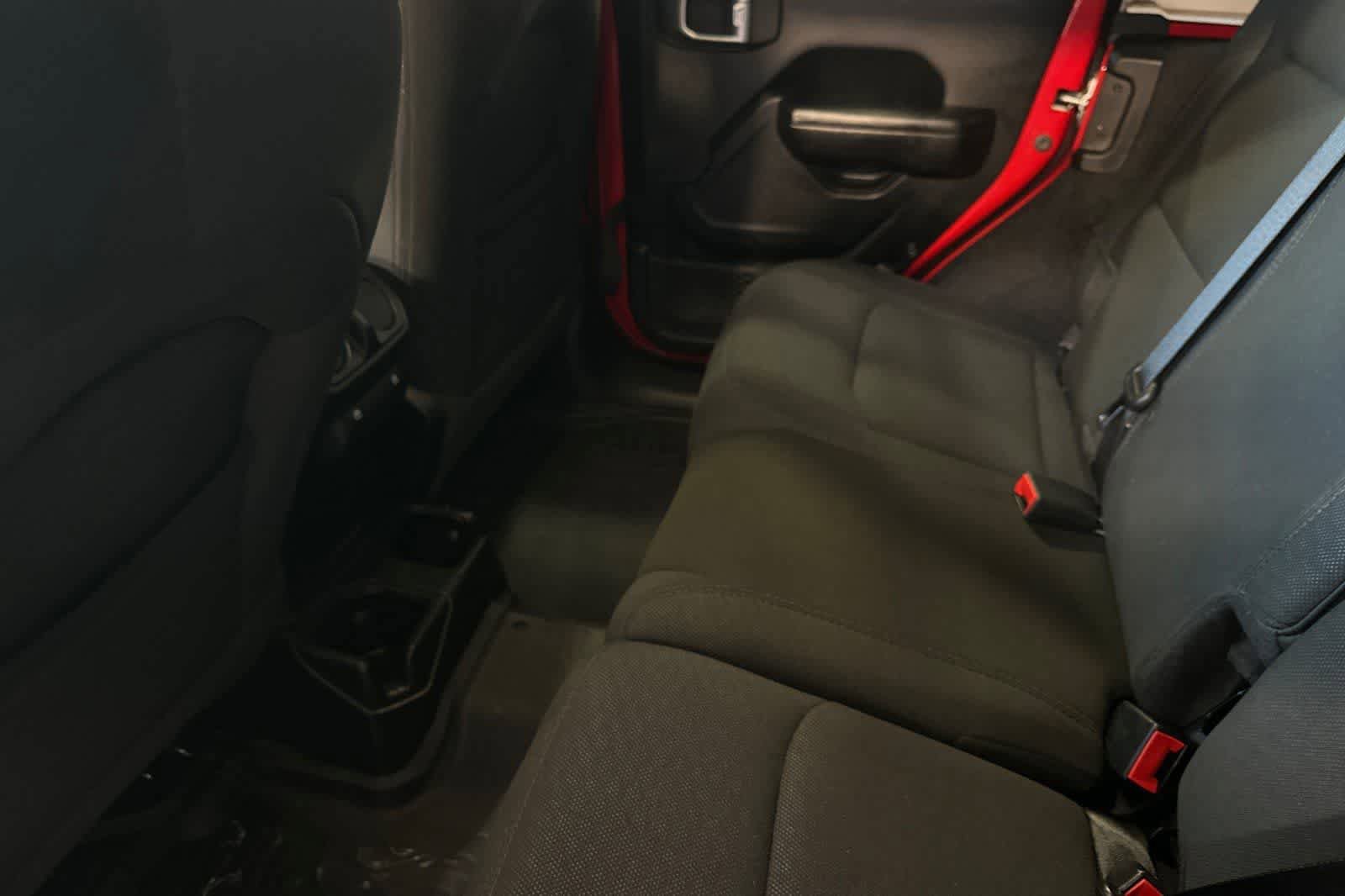 Used 2020 Jeep Wrangler Unlimited Sport AWD/4WD image 5