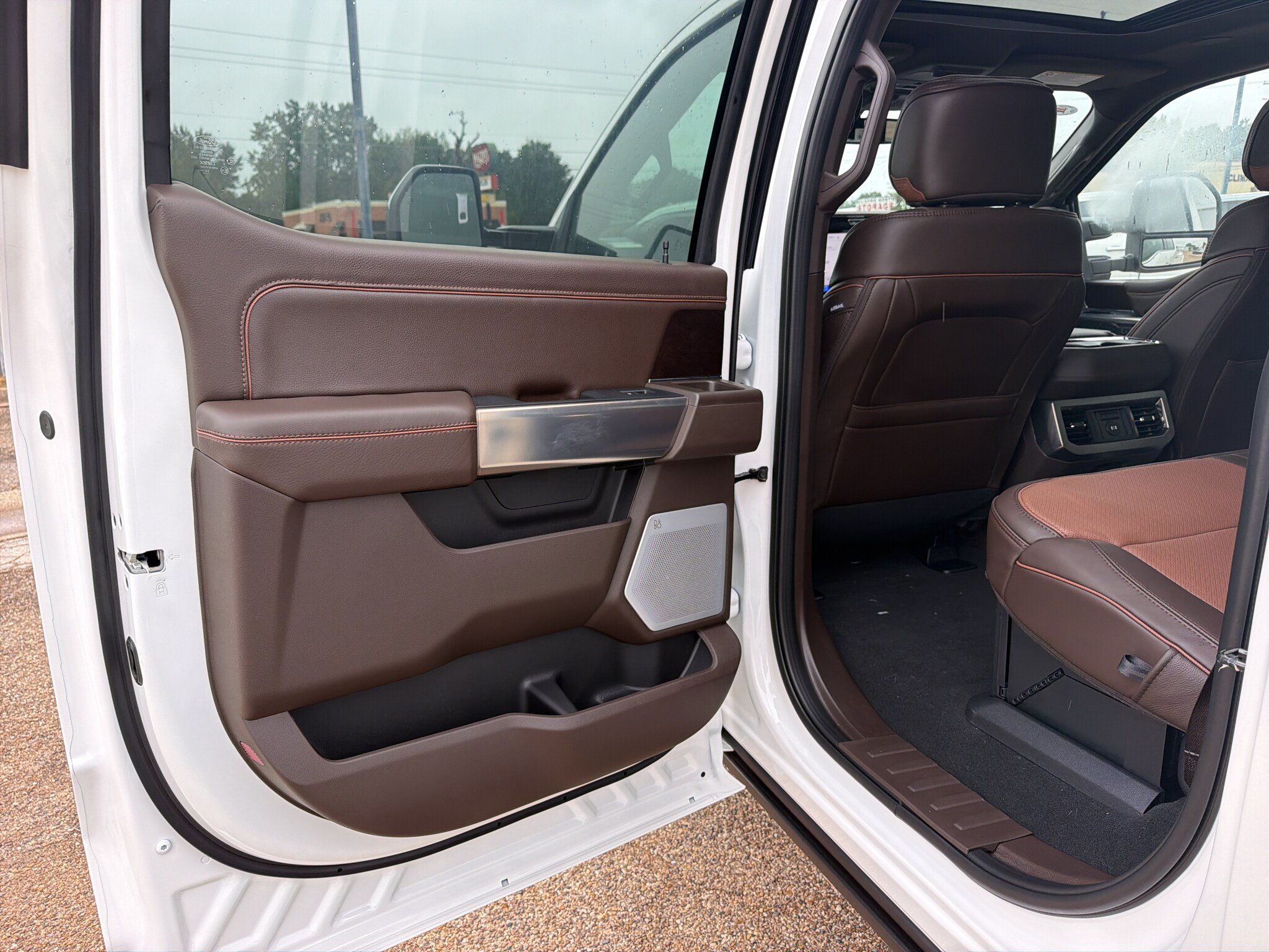 New 2027 Ford F350 King Ranch w/ Chrome Package AWD/4WD image 14