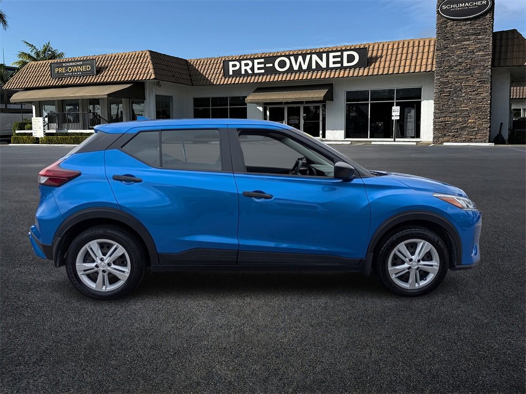 Used 2024 Nissan Kicks S image 8