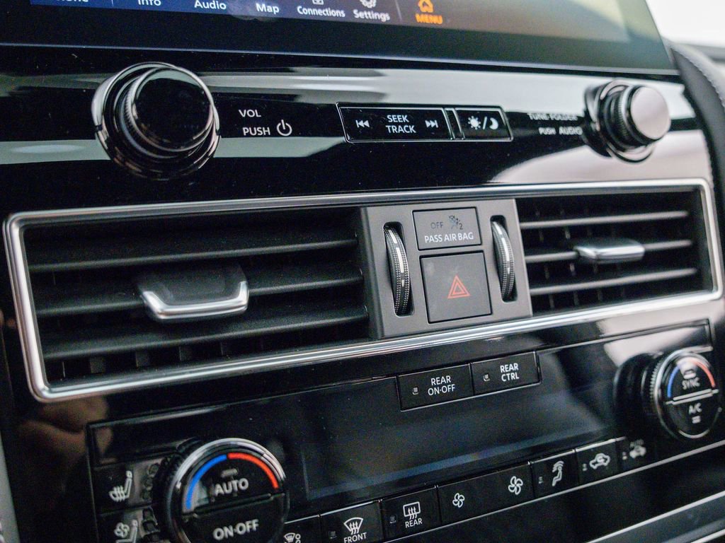 Used 2024 INFINITI QX80 Sensory image 29