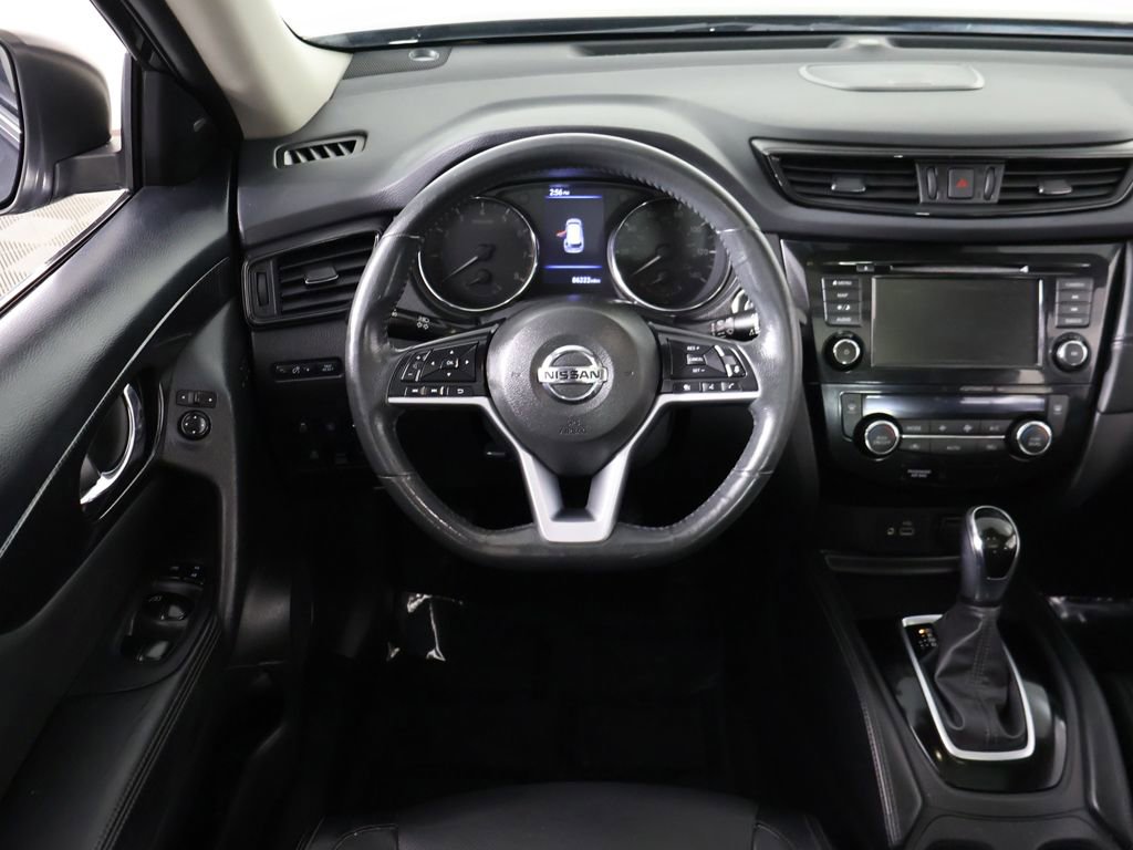 Used 2018 Nissan Rogue SL w/ Premium Package AWD/4WD image 38