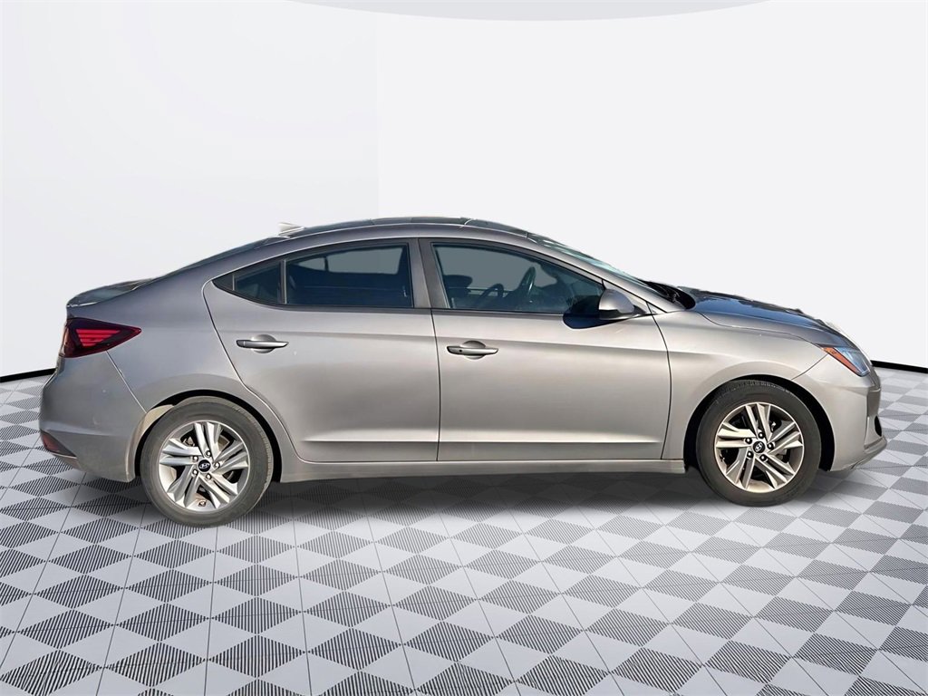 Used 2020 Hyundai Elantra Value Edition w/ Cargo Package (C1) image 2