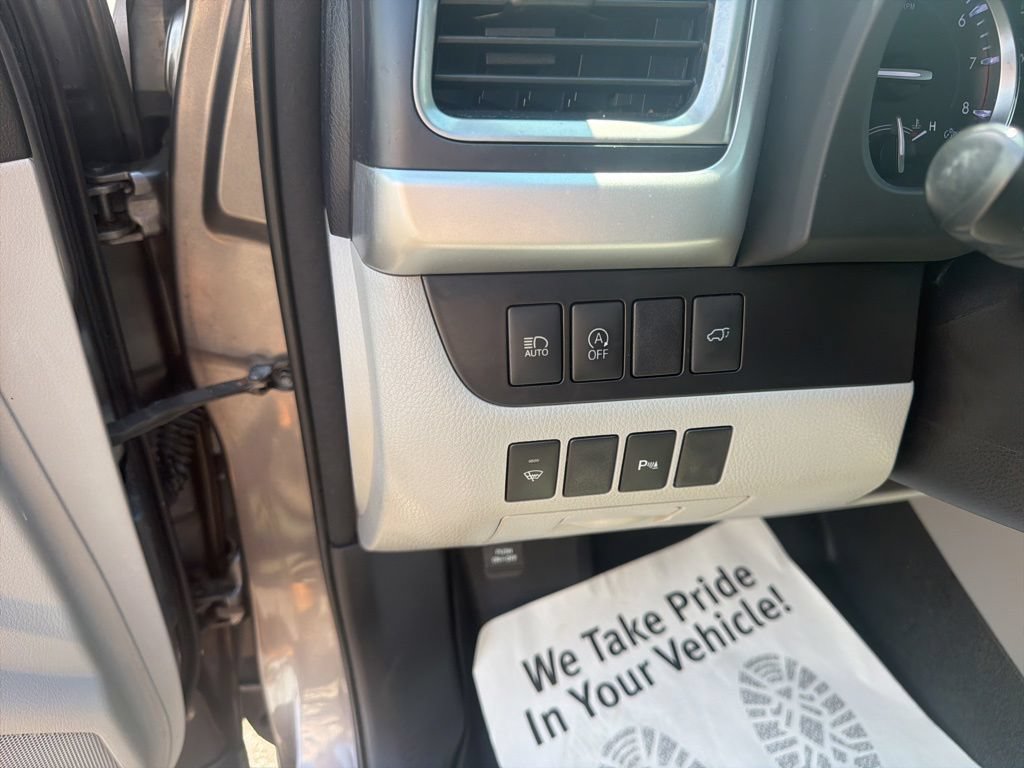Used 2018 Toyota Highlander Limited AWD/4WD image 21