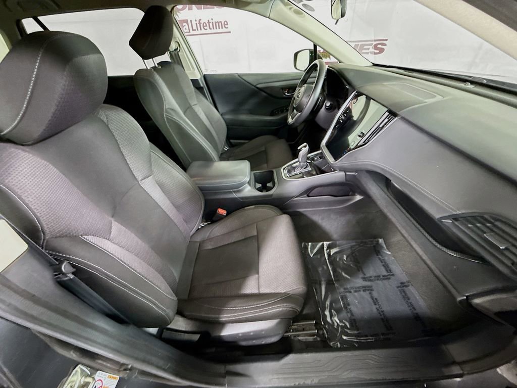 Used 2020 Subaru Outback Premium image 28