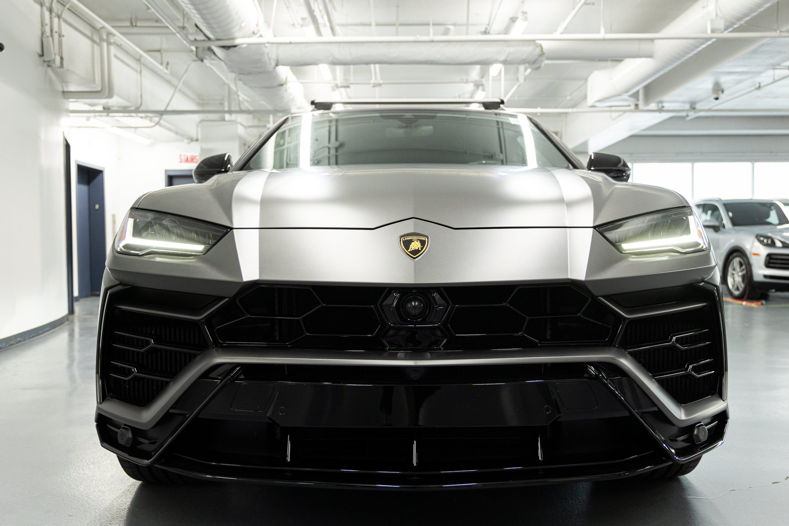 Used 2022 Lamborghini Urus AWD/4WD image 17