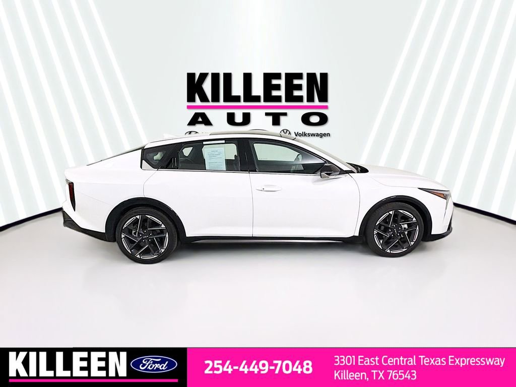 Used 2025 Kia K4 GT-Line w/ GT-Line Premium Package image 9