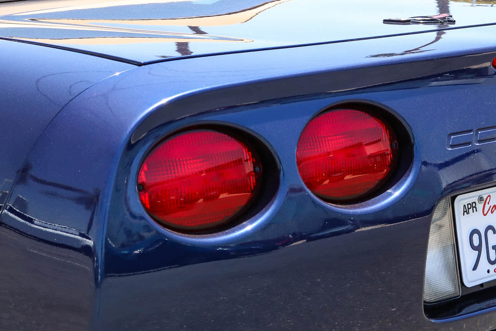 Used 2001 Chevrolet Corvette Convertible w/ Preferred Equipment Group2 RWD image 12