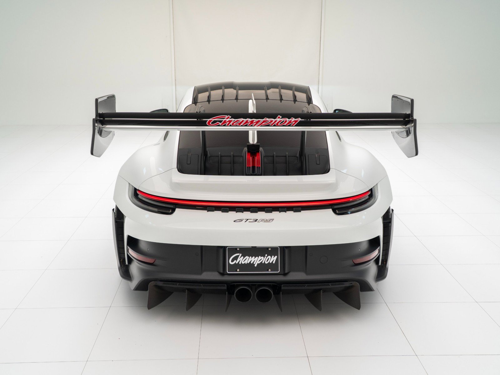Certified 2025 Porsche 911 GT3 RS RWD image 10