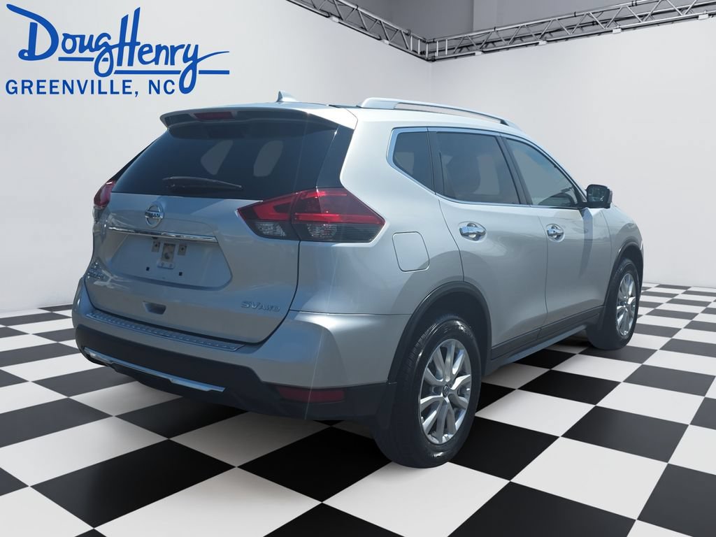 Used 2018 Nissan Rogue SV w/ Sun & Sound Touring Package AWD/4WD image 5
