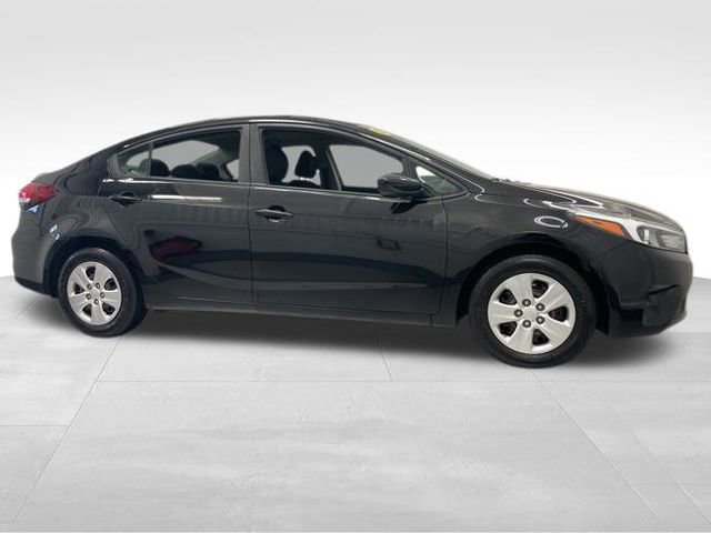 Used 2018 Kia Forte LX image 8