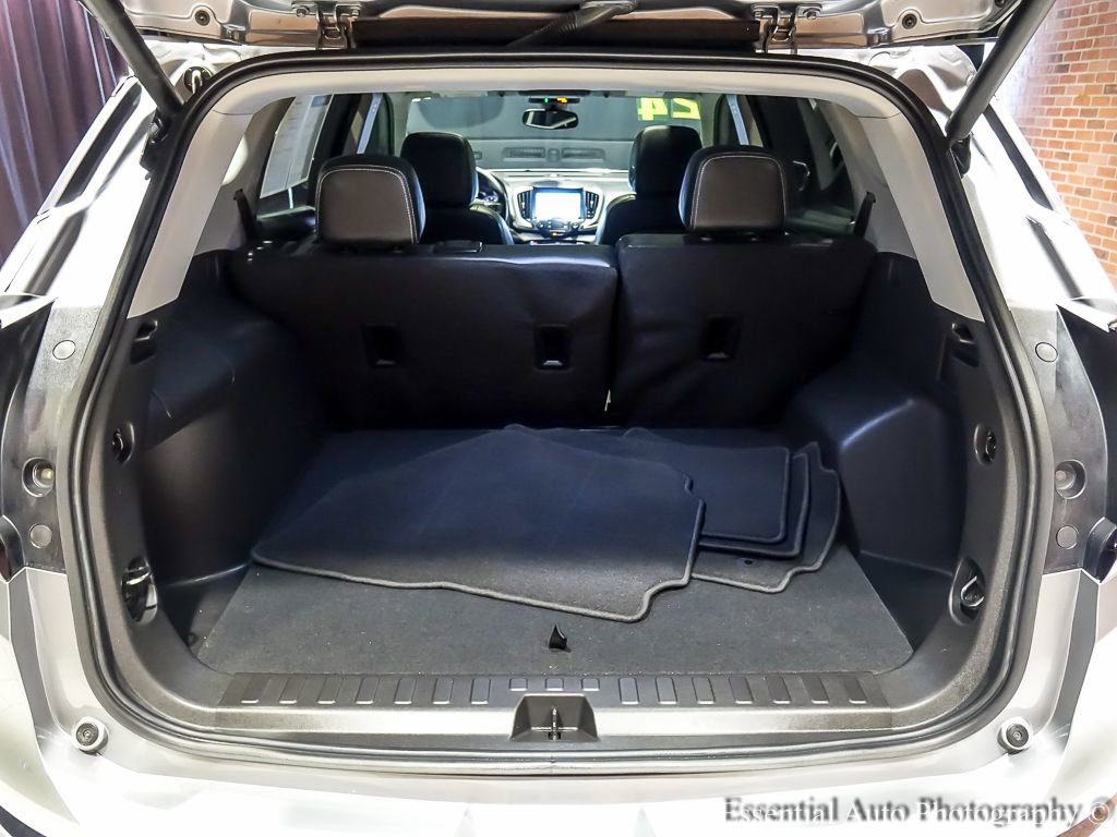 Used 2024 GMC Terrain SLT w/ Infotainment Package II image 29