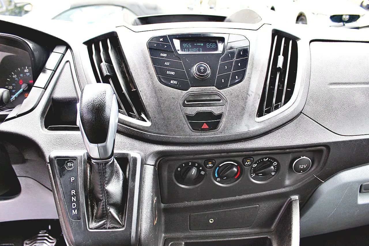 Used 2017 Ford Transit 350 XL RWD image 13