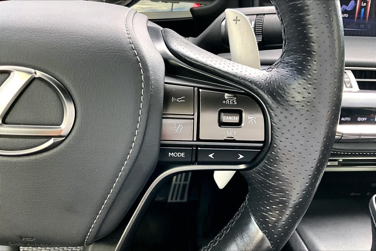 Used 2019 Lexus LC 500 Coupe w/ Performance Package RWD image 23