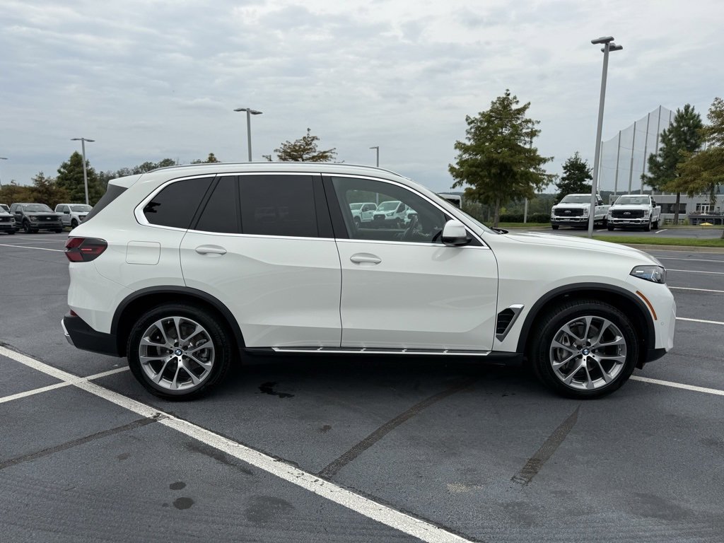 Used 2024 BMW X5 xDrive40i image 9