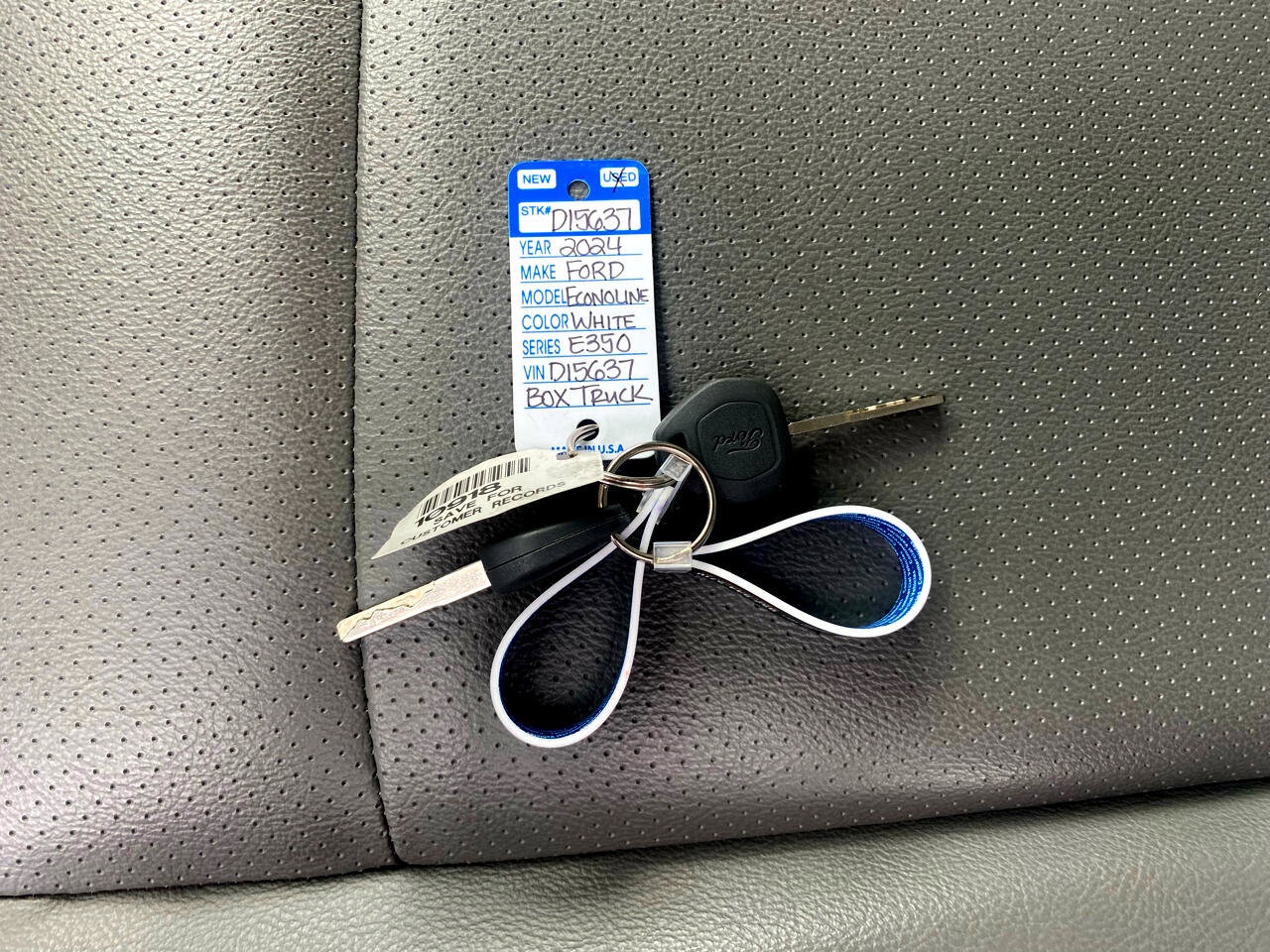 Used 2024 Ford E-350 and Econoline 350 Super Duty w/ Power Windows & Locks Group image 44