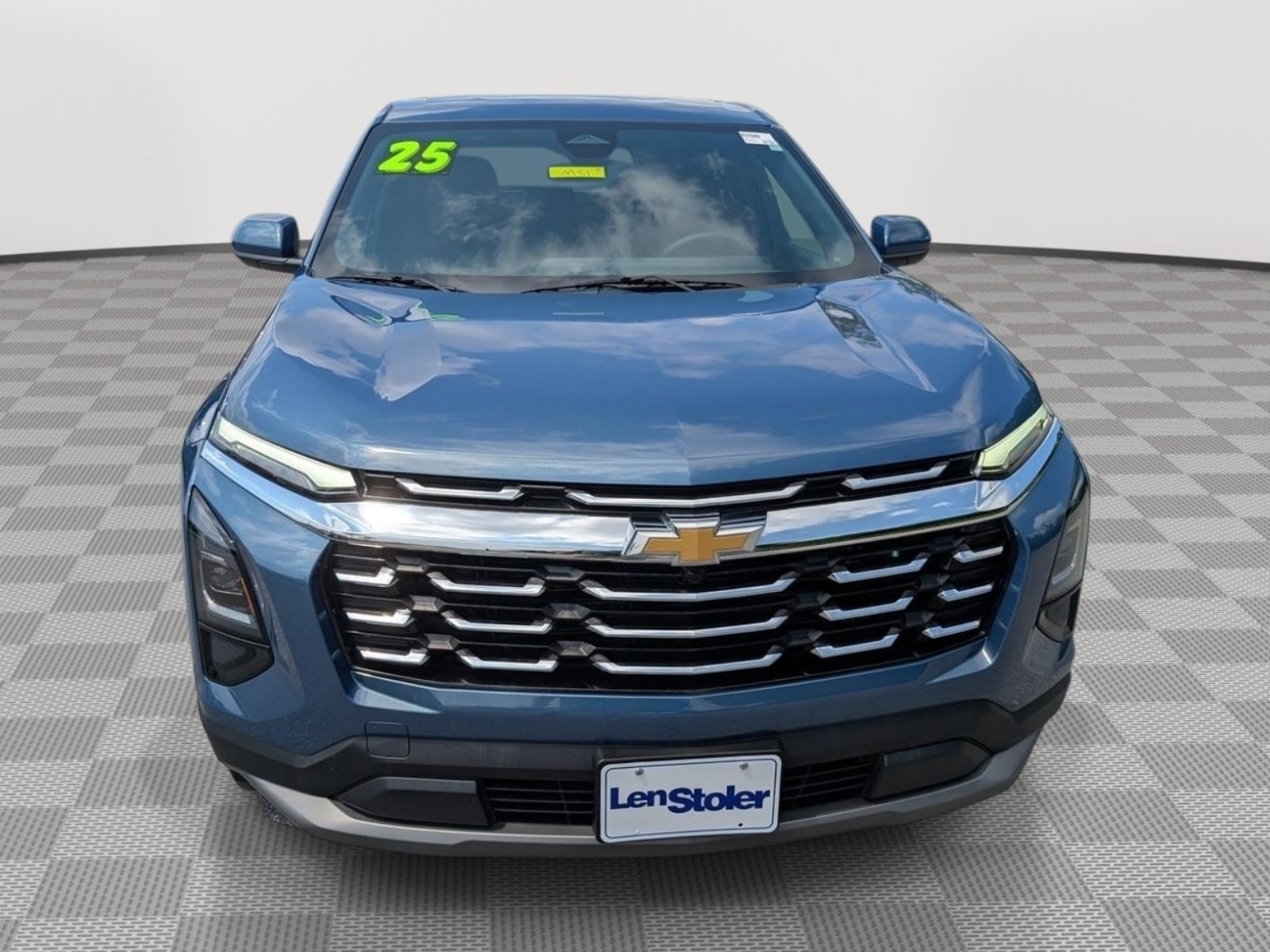 Used 2025 Chevrolet Equinox LT FWD image 8