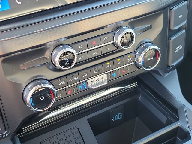New 2026 Ford F250 Lariat w/ FX4 Off-Road Package AWD/4WD image 16