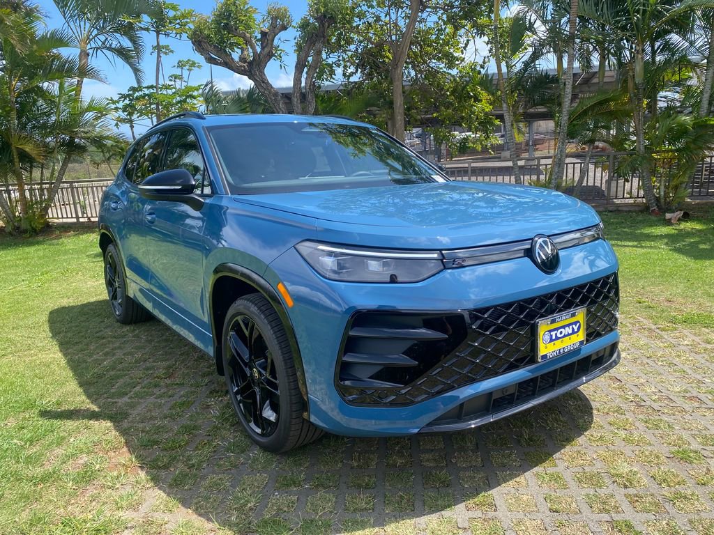 New 2026 Volkswagen Tiguan SE R-Line FWD image 19