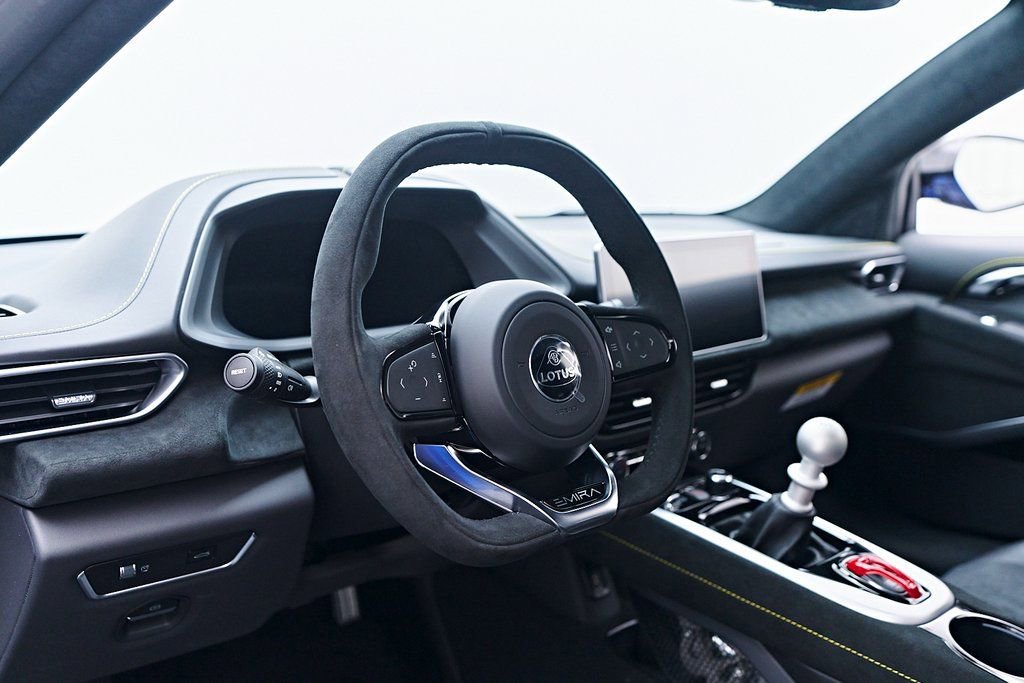 Used 2025 Lotus Emira RWD image 42