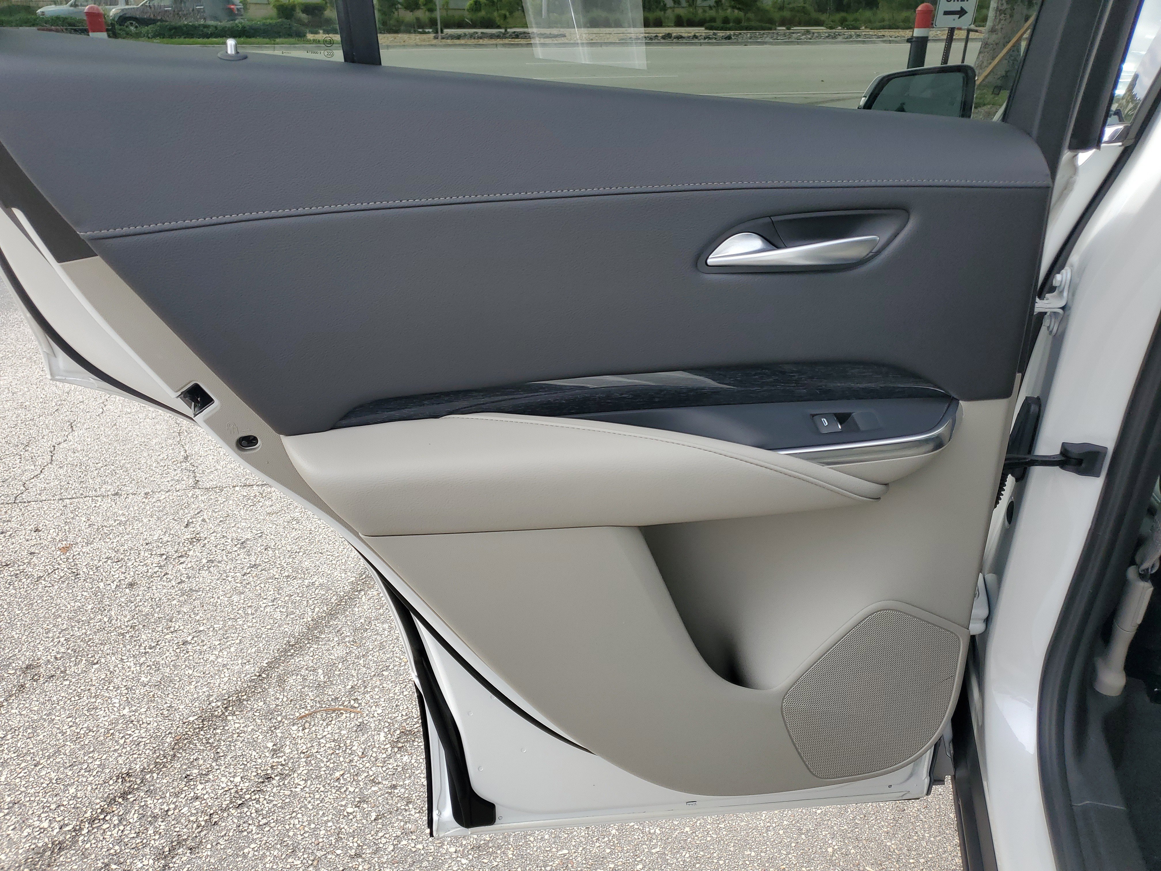 Used 2023 Cadillac XT4 Premium Luxury w/ Driver Assist Package image 34