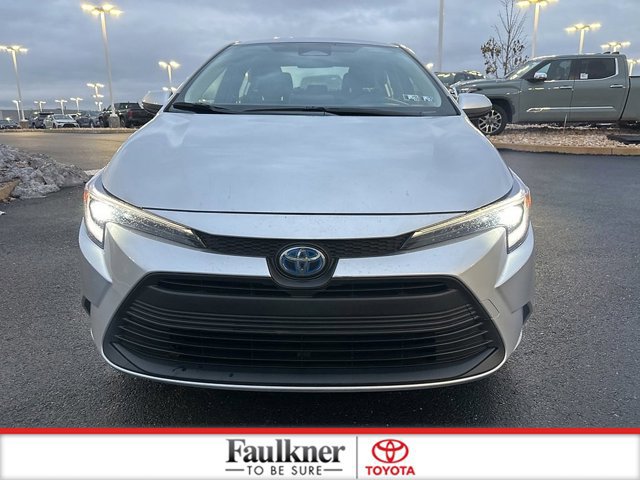 Certified 2025 Toyota Corolla LE image 2