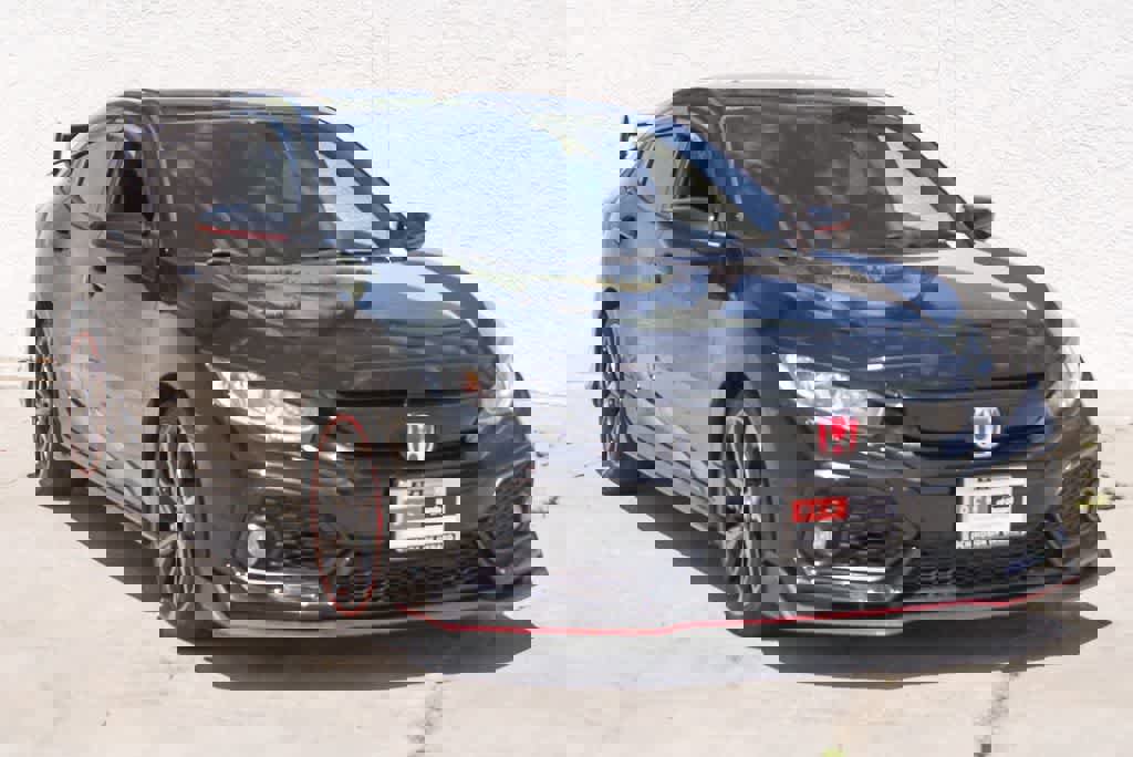 Used 2017 Honda Civic Sport image 3