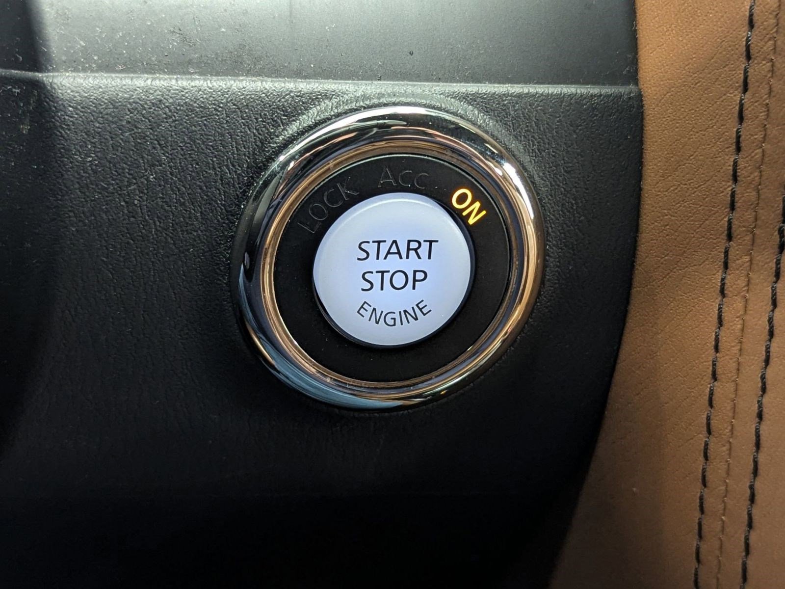 Used 2024 INFINITI QX80 Sensory AWD/4WD image 36