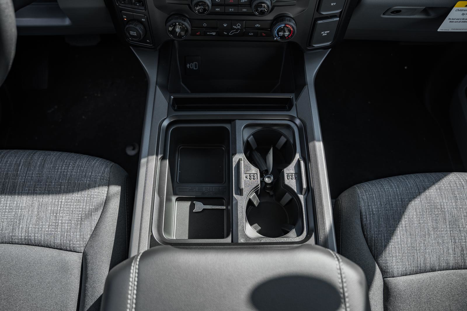 New 2026 Ford F250 XLT w/ XLT Premium Package image 32