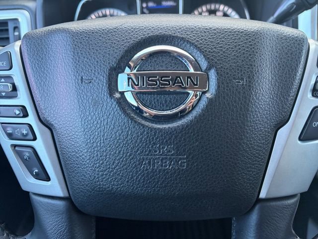 Used 2019 Nissan Titan SV w/ SV Convenience Package image 7