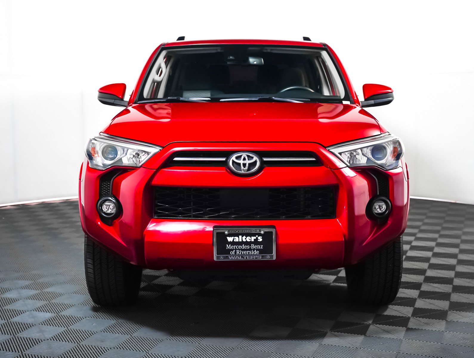 Used 2021 Toyota 4Runner SR5 image 13