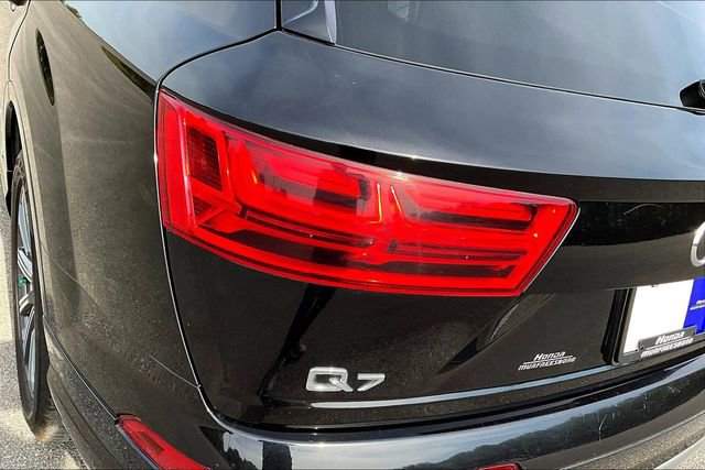 Used 2017 Audi Q7 3.0T Premium Plus image 21