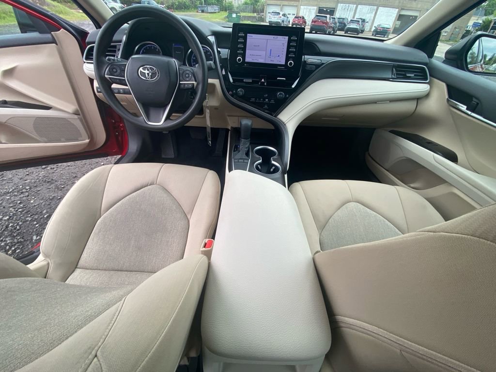 Used 2023 Toyota Camry LE FWD image 11