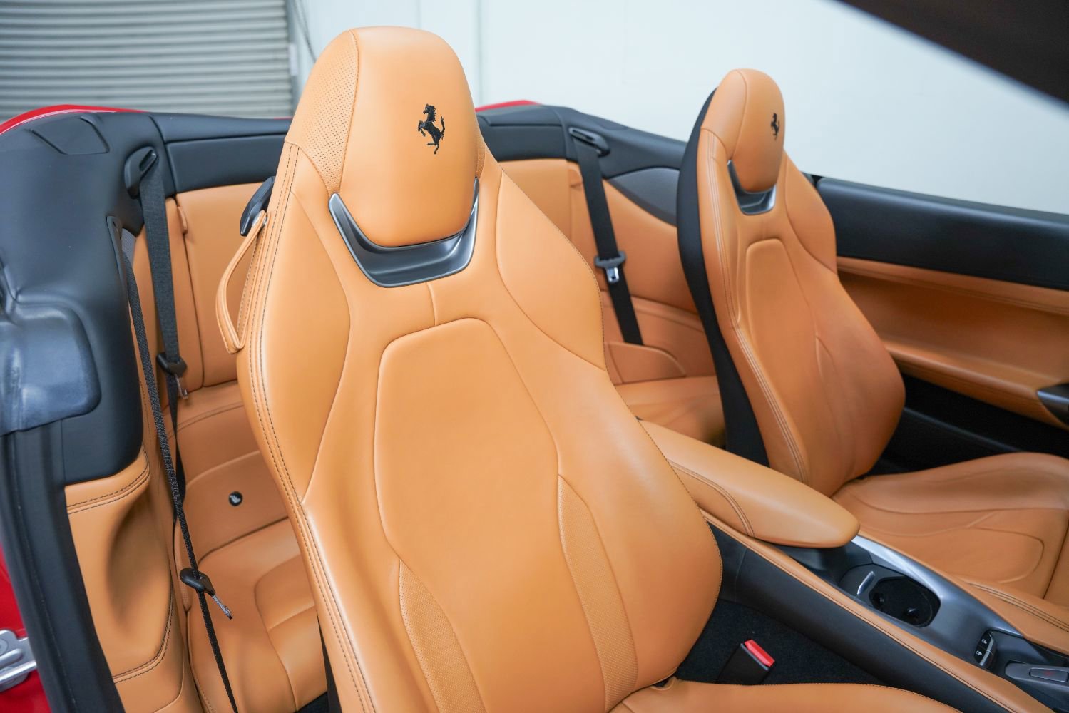 Used 2020 Ferrari Portofino image 30