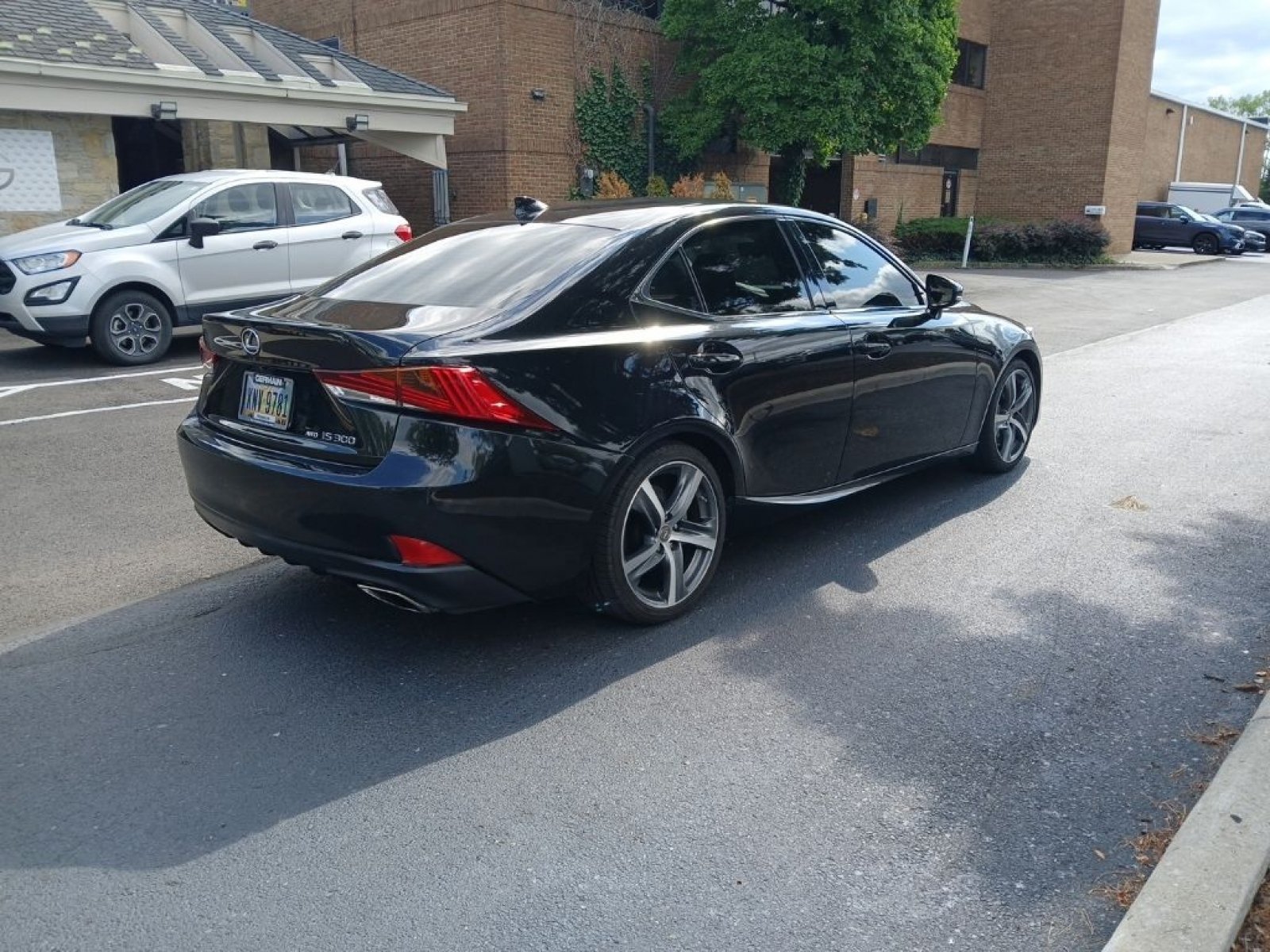 Used 2018 Lexus IS 300 AWD w/ Comfort Package image 5
