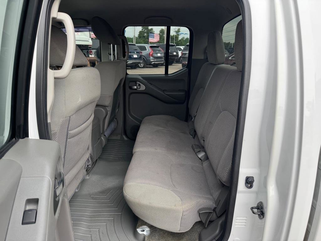 Used 2012 Nissan Frontier SV RWD image 11