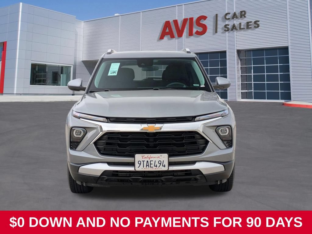 Used 2025 Chevrolet TrailBlazer LT AWD/4WD image 2